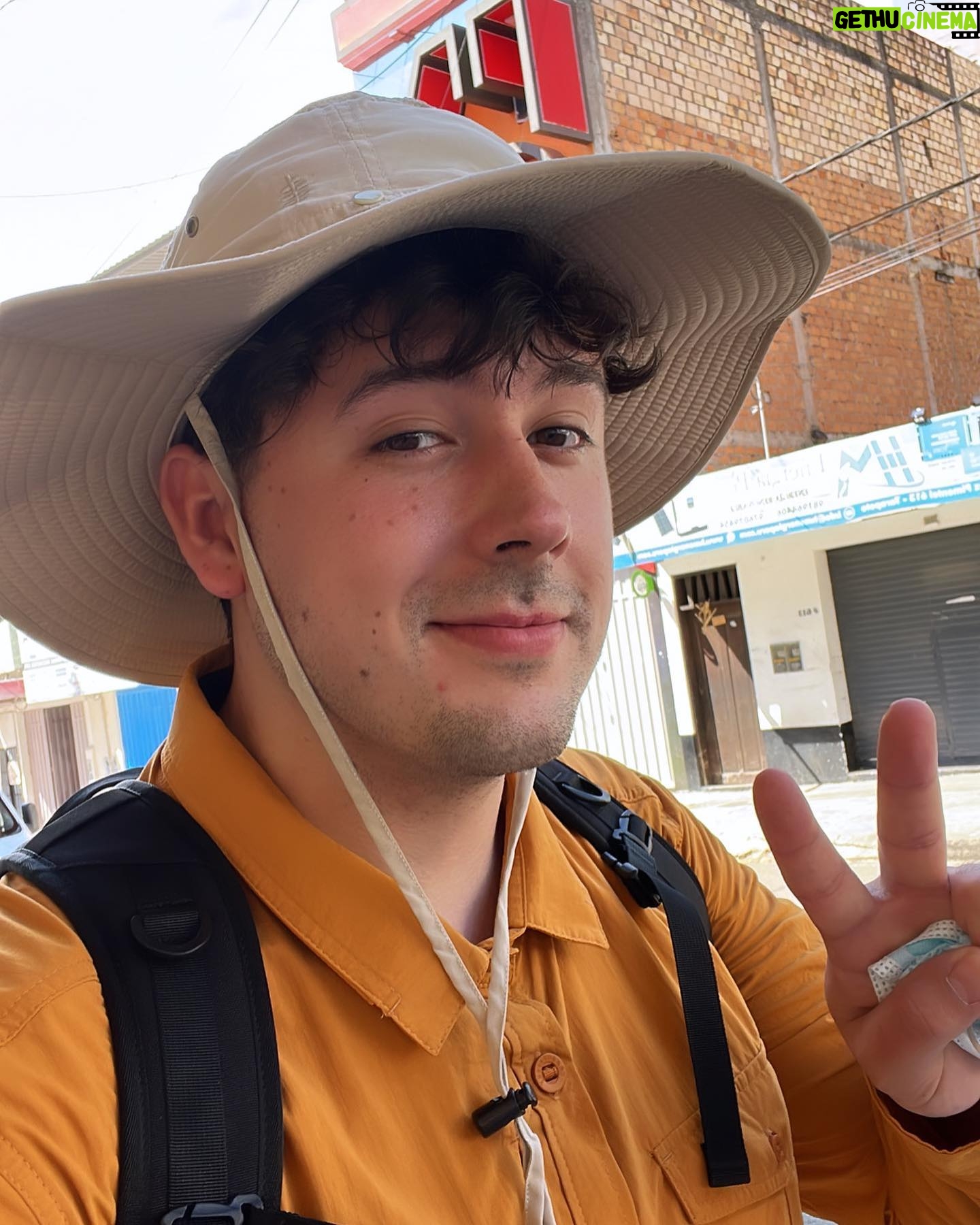 Robert Brosowski - 39.3K Likes - READY FOR THE JUNGLE!š