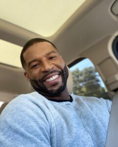 Actor Robert Christopher Riley HD Instagram Photos and Wallpapers November 2020