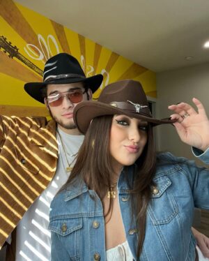 Robert Ochoa Instagram - A little bash in Nash for @braddalius … 🤠🍻 

#Nashville #MusicCity #Country