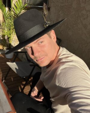 Robert Palmer Watkins Instagram - Hazel