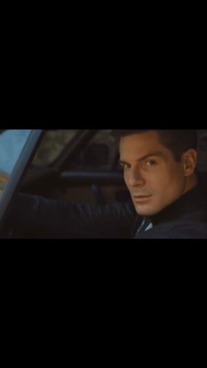 Robert Palmer Watkins Instagram - Where we goin tonight? 

🎥 @rgaiphone #theo #porsche #weekend #luxary #classic #classiccars