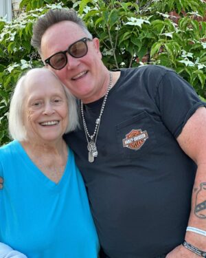 Robert Patrick Instagram - Love visiting my mama! 

#lovemymama #respectyourmother
