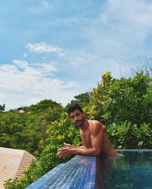 Robert Roldan Instagram - Went to Mexico, came back with amazing memories and about 3,253 bug bites. 😁✨