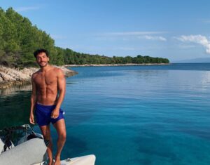 Robert Roldan Instagram - Very happy at the moment. 🐠😁