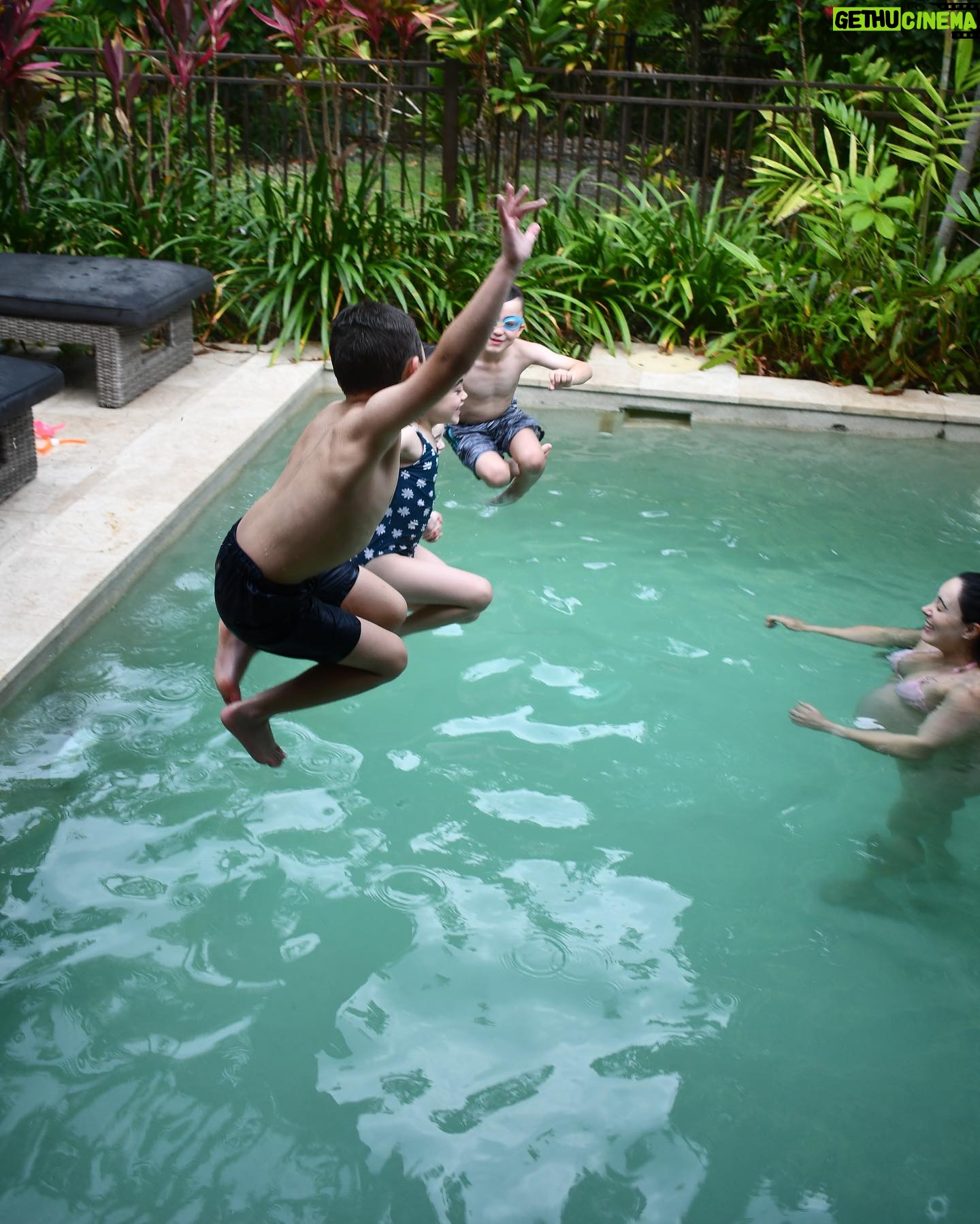 Robert Whittaker - 13.9K Likes - Was able to switch gears the last week and spend some time with the family before coming home and preparing for war 👊🏽Big thanks to the @pullmanportdouglas for having us. We had an amazing time and can’t wait to do it again. #pullmanportdouglas