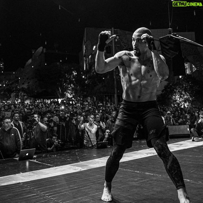 Robert Whittaker - 41.2K Likes - Getting that itch, just need a date..
#ufc #ufcanz #feb2024 #throwback