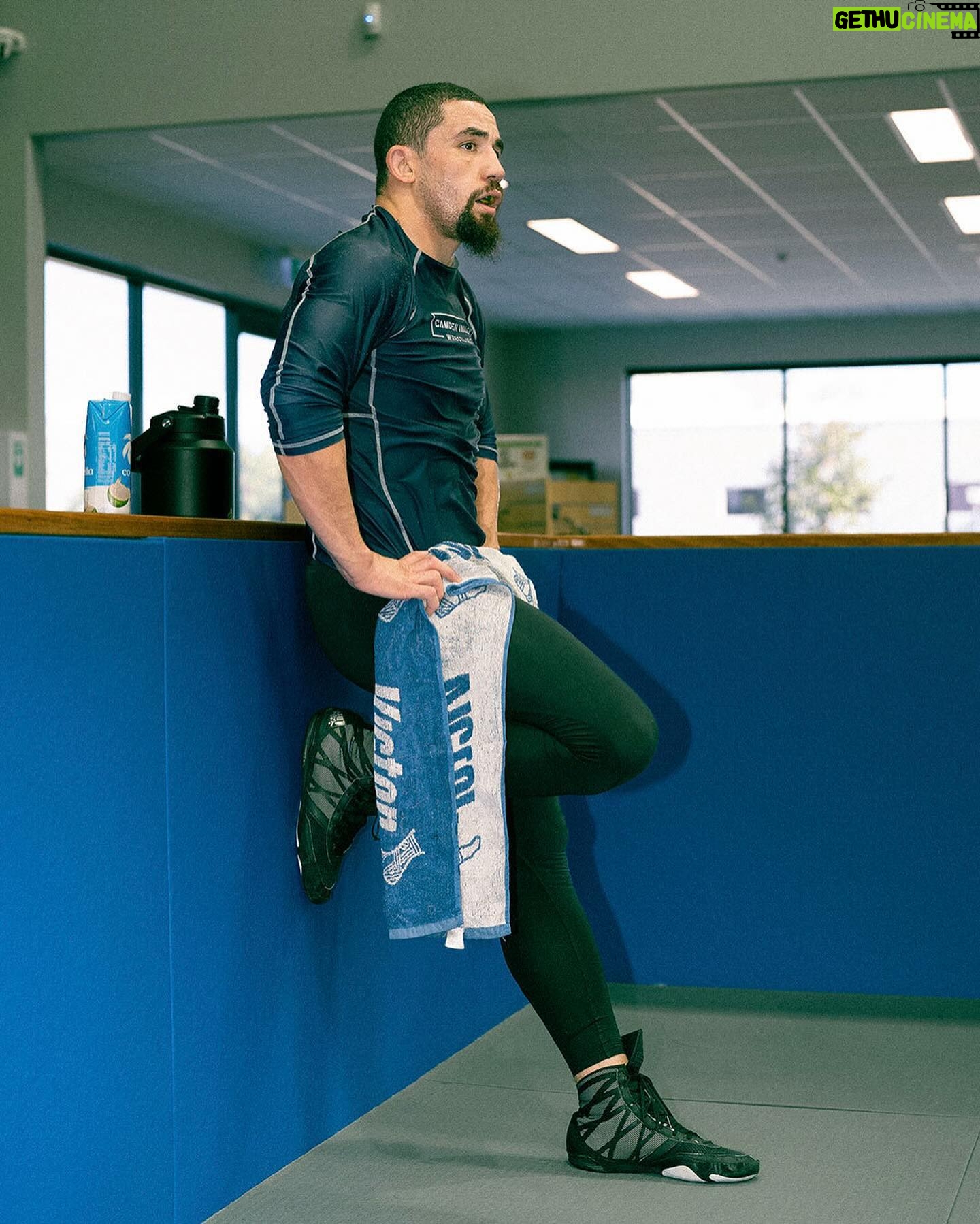 Robert Whittaker - 18.4K Likes - Putting in the work ahead of #UFCSaudiArabia 📸🤼
Two months until we see The Reaper @RobWhittakerMMA back inside the Octagon!