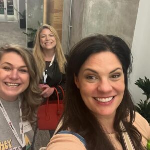 Roberta Blevins Instagram - @podcastmovement Evolutions Day 2 photo dump!

Spent the day with @andreadunlop and @terranewell driving in LA traffic and recording at @spotify! I seriously love being a part of the Spotify family 🥰

Also got to watch @amypoehler be Dr? Shelia, meet the lovely ladies from @pinkshadepod and attend the @iheartradio party!

#podcastmovement #evolutions2024 #podcast #podcastersofinstagram #podcasting #spotify #spotifypodcasts #losangeles #truecrime #collab