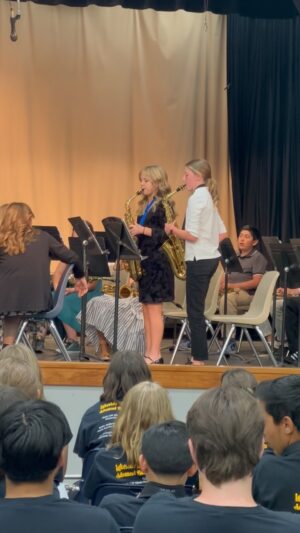Roberta Blevins Instagram - Abbey’s band concert duet! 🥹 

Hedwig’s Theme on alto saxophone 🎷

I am so beyond proud of how hard this little one works and how much growth she’s had in 9 months!!

7th grade Advanced Band here we come!!!

#momlife #schoolband #bandconcert