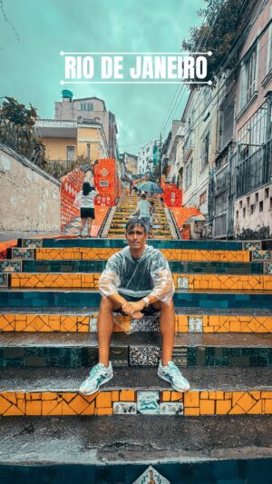 Roberto Cox Instagram - 🇧🇷 No se pierdan este fascinante rincón de Río de Janeiro.
🚋 El tranvía de Santa Teresa y todo su patrimonio cultural.
🍻 Podrán hacer un stop para comer y disfrutar de ricas cervezas artesanales.
📸 Todo terminará en la emblemática escalera del artista chileno Jorge Selarón.
😍 ¡Un paseo 100% recomendable!