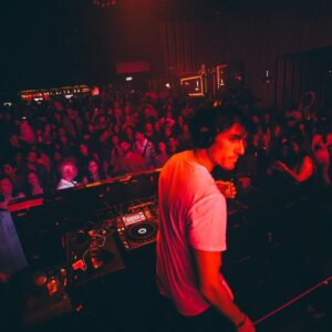 Roberto Cox Instagram - 🎧 NUEVAS FECHAS
📍19/01 Antofagasta - Aniversario @alcatrazconceptbar
📍19/01 Antofagasta - Fiesta @ovonightclubantofagasta 
📍26/01 Maitencillo - Fiesta @k_i_l_o_m_b_o 
📍03/02 Maitencillo - Sunset @cerveza_corona en @jerobistro.cl 
🙌 Pronto más fechas. ¡Atentos!