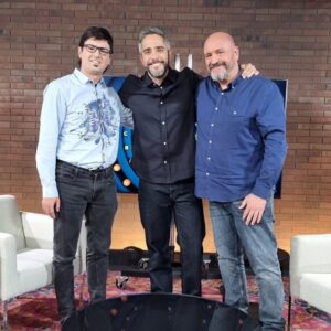Roberto Leal Instagram - Poco más os puedo decir. Que se os va a echar mucho de menos a los dos y que los verdaderos ganadores somos el equipo de @pasapalabra por tener la suerte de rodearnos de tantísimo talento. Gracias, @oldgarcia, por tu saber estar y tu palabra medida. Gracias, @moises.laguardia, por tu cariño y honestidad. Ya se os extraña por aquí 🥲❤️

#pasapalabrabote