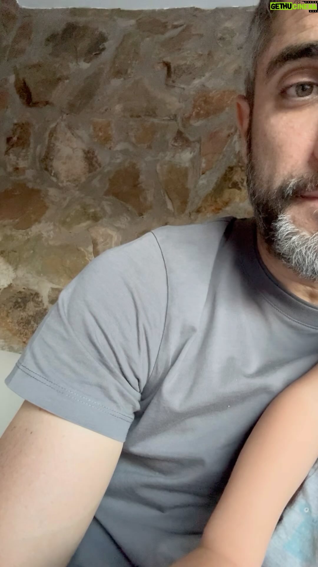 Roberto Leal - 11.7K Likes - Repite conmigo: esternocleidomastoideo… 😅