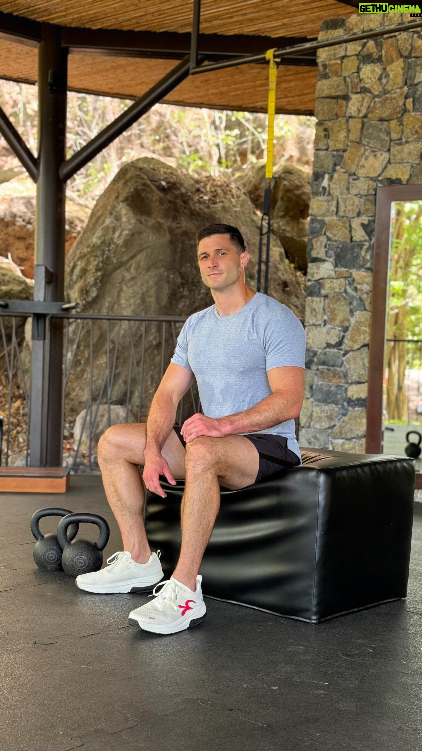 Roberto Portales - 2.7K Likes - I bring my @gdefy sneakers wherever I travel around the world 👟 That way I can always get in a great workout in comfort 💪🏼 Use code RJ20 for $20 off your pair #travel #fitness #workout #footwear #shoes #activelifestyle
