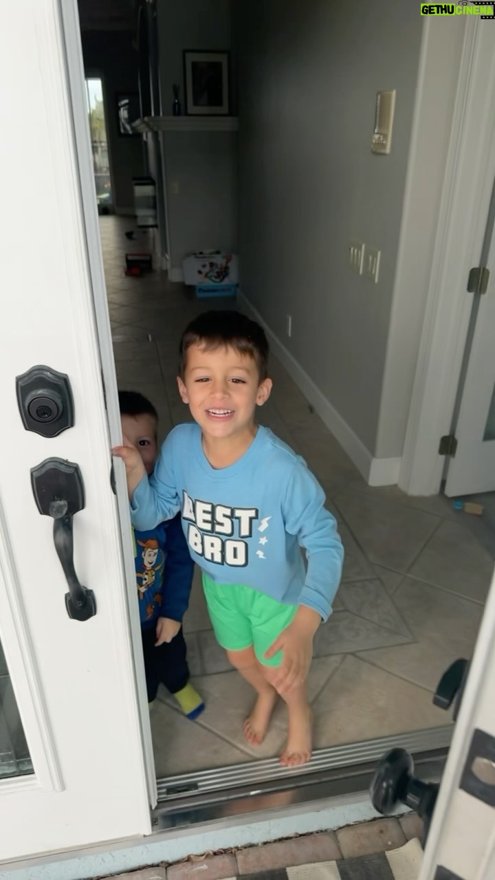 Roberto Portales - 3.8K Likes - Tío’s Here!! #nephew #uncle #backhome #GoBucs #familytime