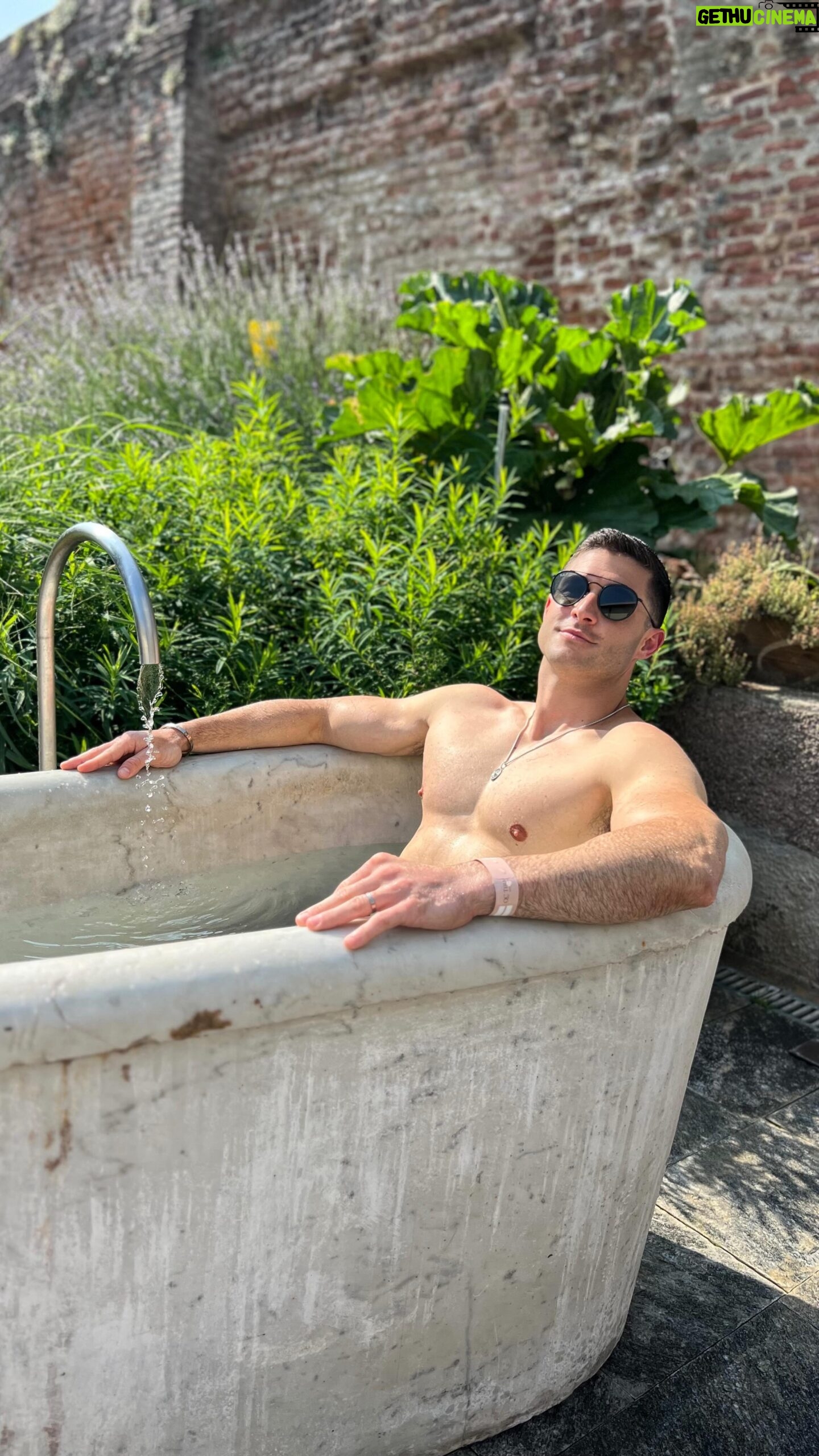 Roberto Portales - 7.9K Likes - Never quite ready for a cold plunge 🥶 😆 #tbt #spa #coldwater #bathtub #speedo