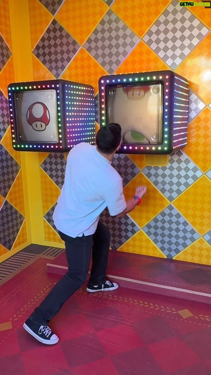 Roberto Portales - 9.4K Likes - Husband Vs. Husband #competition #nintendoworld #nintendo #universalstudiosjapan #husbands