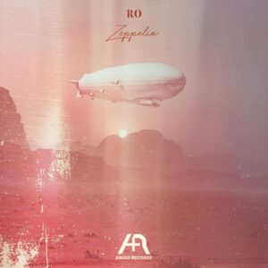 Roberto Urbina Instagram - Hoy es un día muy especial!  Hoy, por fin, les puedo presentar Zeppelin.  Este es el primer single de mi nuevo proyecto musical llamado Ro. En este EP encontrarán la versión original y un remix de @luca_musto Lo pueden oír en el link en mi bio. 🎶🎶

Today is a very special day for me! Today is the official release of my first ever track called Zeppelin! It has been a long time dream of mine to release original music, and today marks the date where that dream came true. Thanks to all my friends over at @amayarecords__ for believing in me and becoming the home for this single! Link in bio 🎶🎶🖤

📸: por @rio_representa @waltergomezurrego
