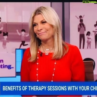 Robi Ludwig - 817 Likes - Yesterday, i had the great opportunity to speak with the lovely and talented @vickynguyentv about Family Therapy. What people seek it out for and how it can be helpful.
Dress by @foxsdesigner
#familytherapy #therapy #nbcnewsnow