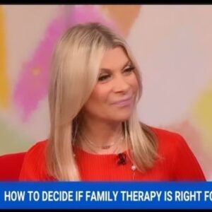 Robi Ludwig Instagram - Talking about Family Therapy, what it is, what it helps and how to find a therapist if this is what your family needs.
@nbcnewsnow with @christinecromans & @ellison.barber 

Styled by @foxsdesigner 

#familytherapy #familytherapybasics #nbcnewsnow #drrobiludwig #newsdaily #mentalhealthmatters #mentalwellness