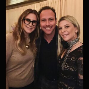 Robi Ludwig Instagram - Thank you David Perozzi for bringing me to this funtastic book party @huntandfish for none other than @scaramucci Congrats, Anthony! It was definitely the place to be with @chrisccuomo @chrischristie @ritacosbyshow @valgreenberg and many other familiar faces showing up to celebrate.

Dress @foxsdesigner 

#bookparty #anthonyscaramucci #himtamdfish #tvlive #nyc  #broadwayworld