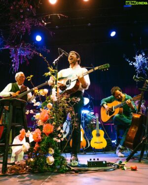 Robin Pecknold Instagram - No words, best show to ever happen.  Thank you to everyone involved and hope we can do it again sometime.  Those new songs were unbelievable!!!!!!! 📸 @poonehghana 🤍