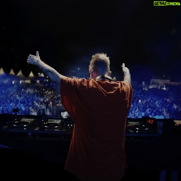 Robin Schulz - 2.8K Likes - Epic !! š„š„š„ @donauinselopenair