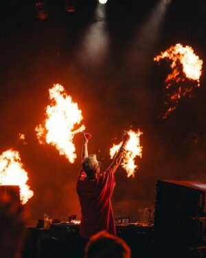 Robin Schulz Instagram - Epic !! 🔥🔥🔥 @donauinselopenair