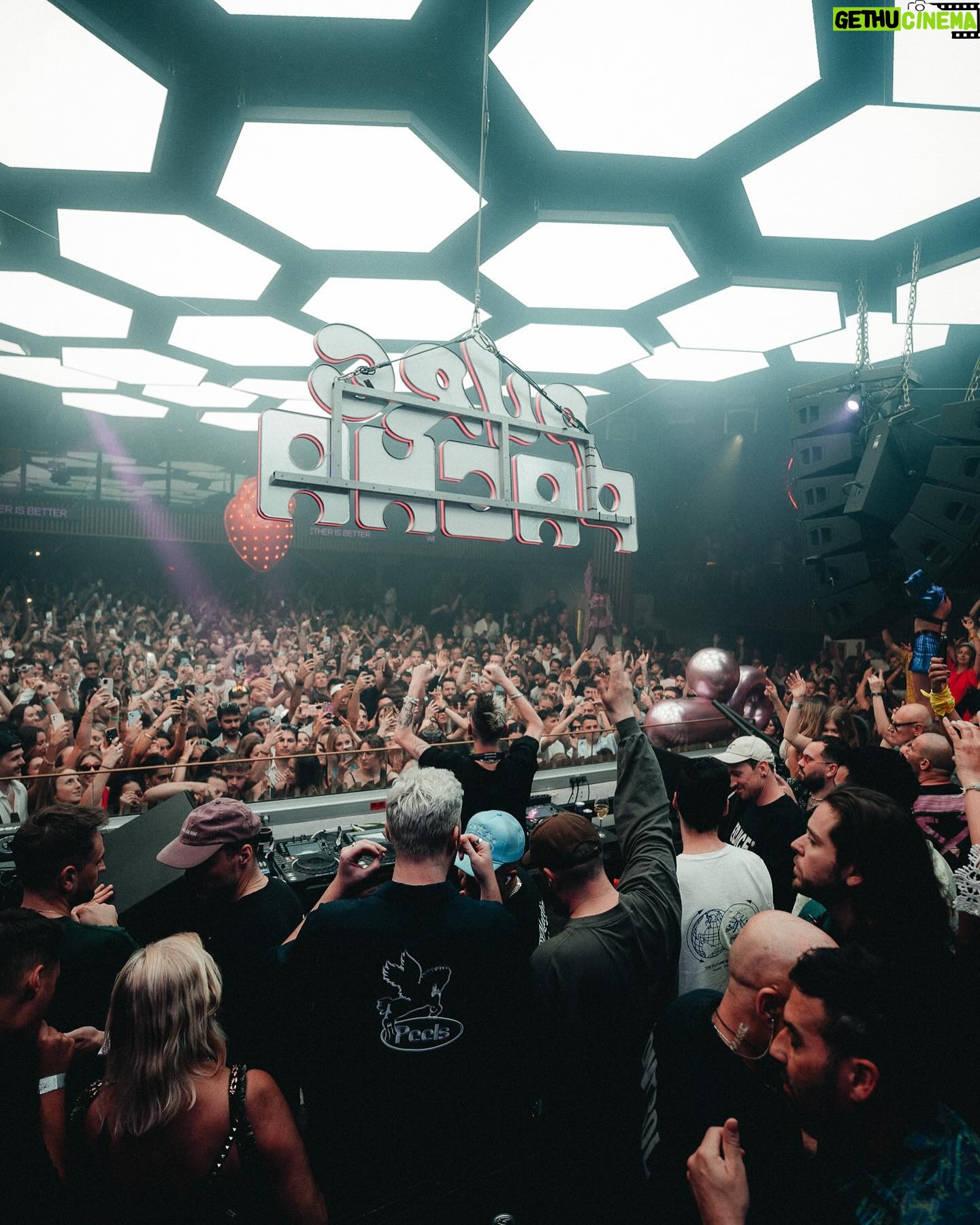 Robin Schulz - 2.9K Likes - Pacha opening party šš what a way to kick off Ibiza season