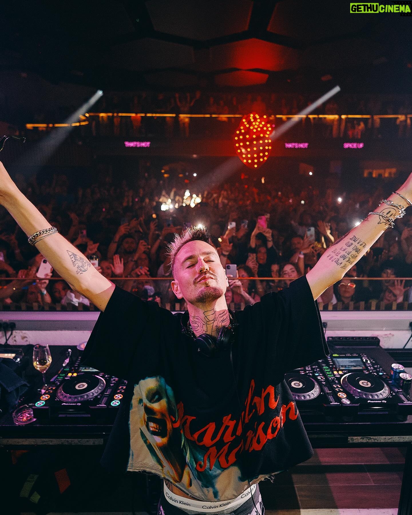 Robin Schulz - 2.9K Likes - Pacha opening party šš what a way to kick off Ibiza season