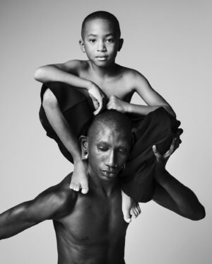 Robin de Puy Instagram - These two. ✨ 

Photo: @robin_de_puy 
Models: Gil and Patient / @aplmodelmanagement @gilthegrid @patientmine 
Styling: @suzekuit 
Make-up: @punching.pictures @houseoforangeagency 
Hair: @jody_cuberli 
Assistant: @manondijkman