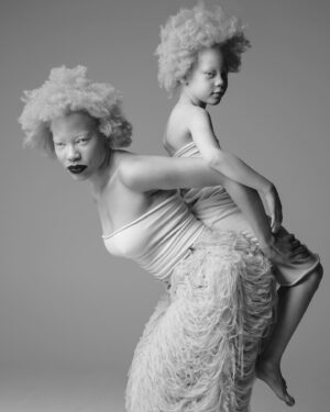 Robin de Puy Instagram - Most gorgeous duo: Latifa and Brooklyn. ✨✨ 

Photo: @robin_de_puy 
Models: @latifamwazi @brooklynmartir_  @aplmodelmanagement 
Styling: @suzekuit 
Make-up: @punching.pictures 
Hair: @jody_cuberli 
Assistant: @manondijkman