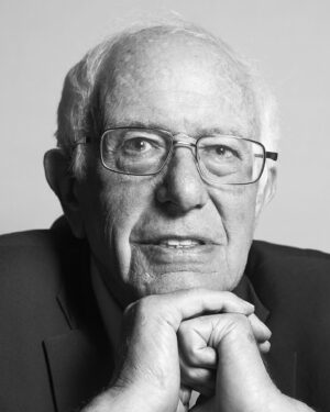 Robin de Puy Instagram - Hi Bernie! 🙋🏽‍♀️
#diezeit #berniesanders