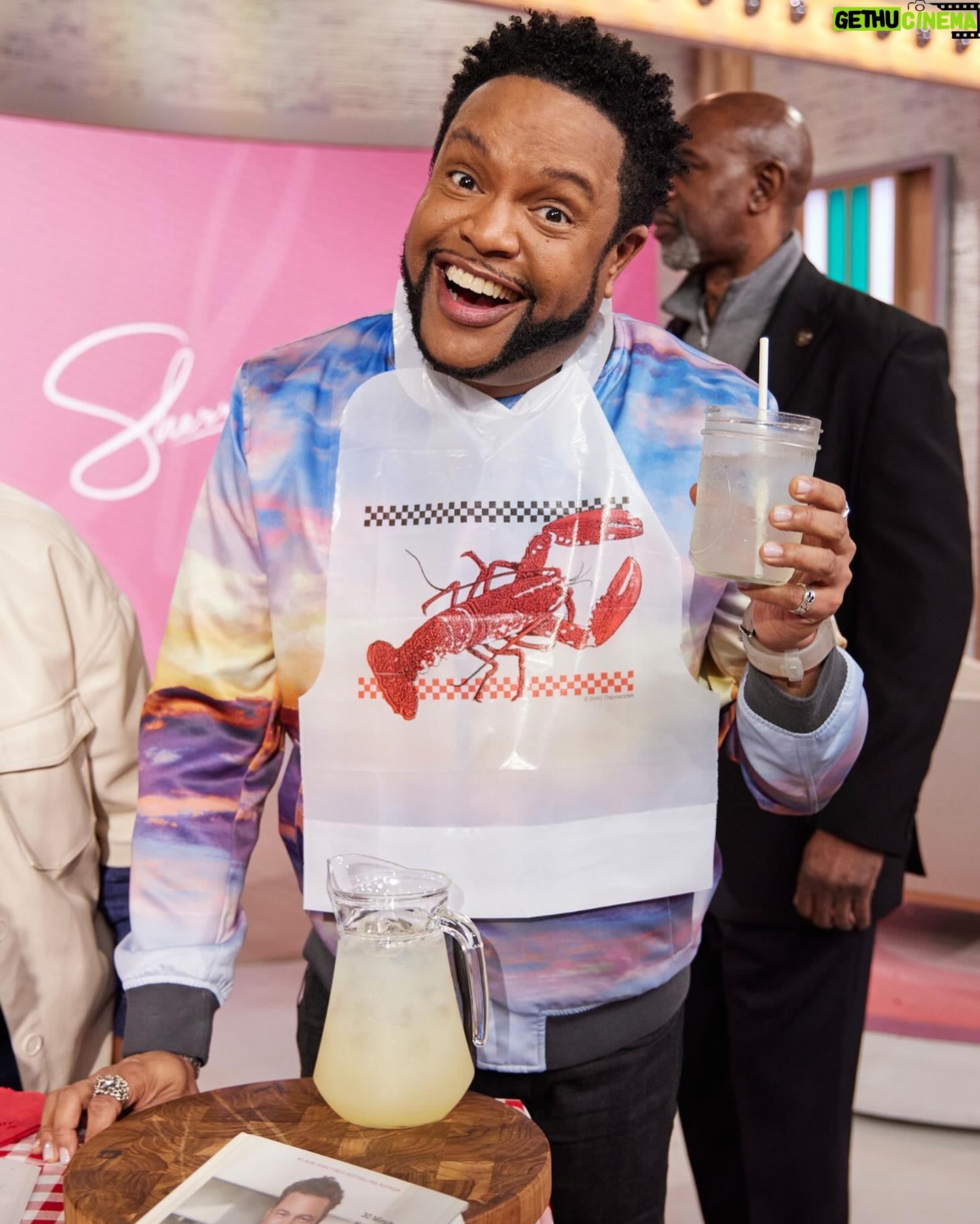 Rocco DiSpirito - 1.5K Likes - BOIL IT UP! ➡️ Rocco DiSpirito puts his #everydaydelicious spin on a seafood boil! 🦀 Get the FULL RECIPES now at SherriShowTV.com!
#sherrishepherd #sherrishowtv #sherri #besttimeindaytime #cooking #foodie #foodstagram #seafoodboil