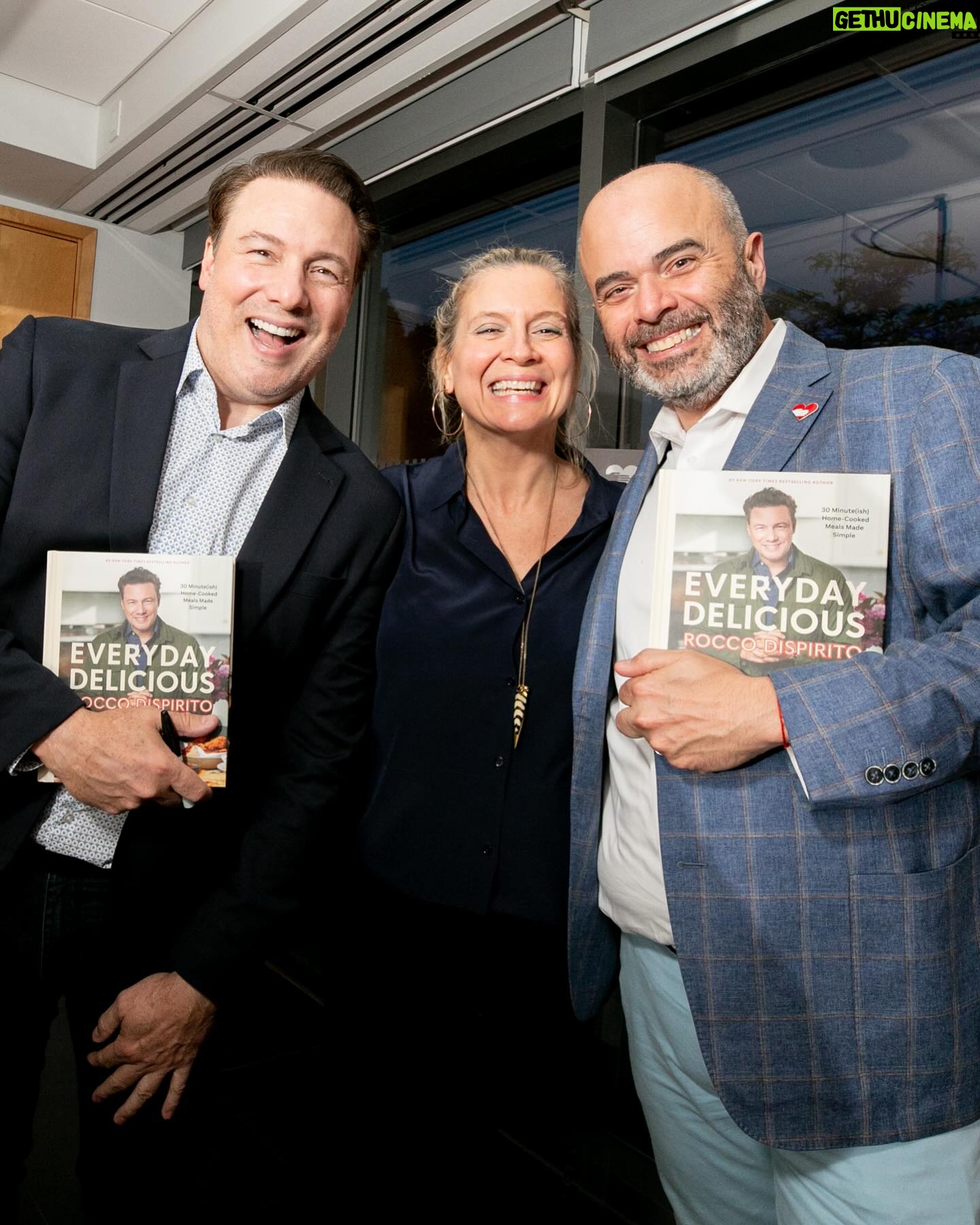 Rocco DiSpirito - 278 Likes - Last night, we had the pleasure of hosting Chef Rocco DiSpirito and Kat Kinsman, Executive Features Editor at Food & Wine magazine to celebrate Chef Rocco’s new cookbook, “Everyday Delicious.” 🥘🍜
Friends gathered for an evening of tasty bites from the new cookbook, including 100-Year Tonkatsu Sandos, Fried Chicken Meatballs in Spicy Vodka Sauce, and Tuna Avocado Furikake Crudo 👏 Our guests took home a signed edition of the cookbook and new ideas for the kitchen!
We were joined by members of our Legacy Society, who have chosen to support our work by including God’s Love in their estate plans. Thank you to all who attended and for your continued support! ❤️
You can find Chef Rocco at the Food Network New York City Wine and Food Festival (@nycwff) this October! Find out more at nycwff.org.
Photos: @lydialeephoto 📸
@foodnetwork