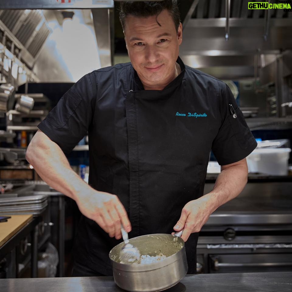 Rocco DiSpirito - 1.4K Likes - Thrilled to be visiting @williamssonoma in both NYC @wscolumbuscircle on 4/30 and New Jersey @wsshorthills on 5/6 for my #EveydayDelicious book tour! Tickets and info at my link in my bio
#wiliamssonoma #booktour #nyc #nj #nycfoodie #njfoodie #eeeats #cheflife #cookbook #bestrecipes #roccodispirito #cookbooksofinstagram