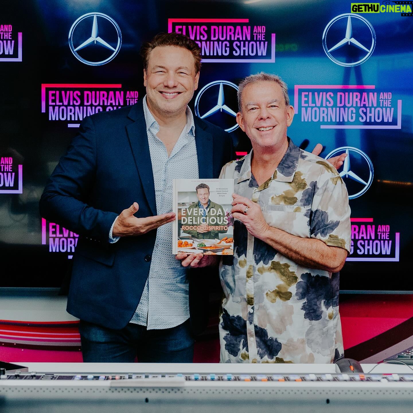 Rocco DiSpirito - 593 Likes - So thrilled that @roccodispirito stopped by to chat about his latest book, #EverydayDelicious 🍽️ We can’t wait to get cracking in these recipes 👨🍳
#RoccoDiSpiritoOnElvis in our @MercedesBenzUSA Interview Lounge #MBInterviewLounge (Photos by: @rachel_kaplan for @iheartradio)
