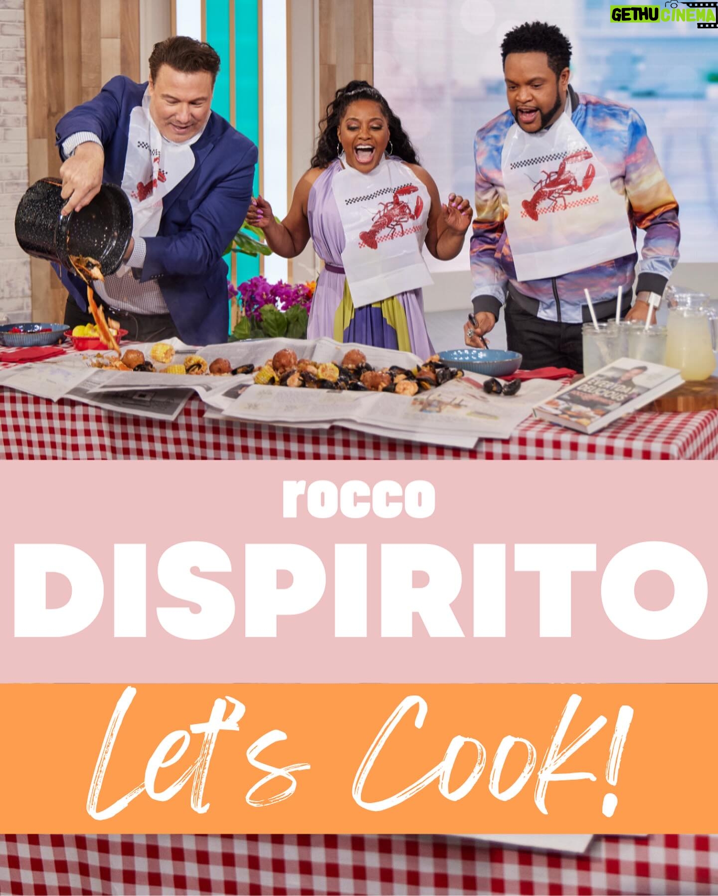 Rocco DiSpirito - 1.5K Likes - BOIL IT UP! ➡️ Rocco DiSpirito puts his #everydaydelicious spin on a seafood boil! 🦀 Get the FULL RECIPES now at SherriShowTV.com!
#sherrishepherd #sherrishowtv #sherri #besttimeindaytime #cooking #foodie #foodstagram #seafoodboil