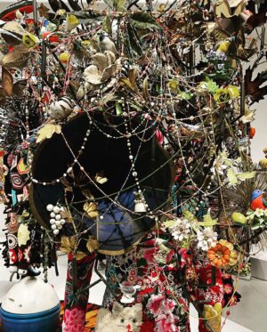 Rochelle Redfield Instagram - Haute Royalty, long live Nick Cave. Sublime rencontre between art and haute couture. milano’s got nuthin on you Mr Cave. #guggenheim #nickcave #highbrowkinkiestofboots #soundsuits