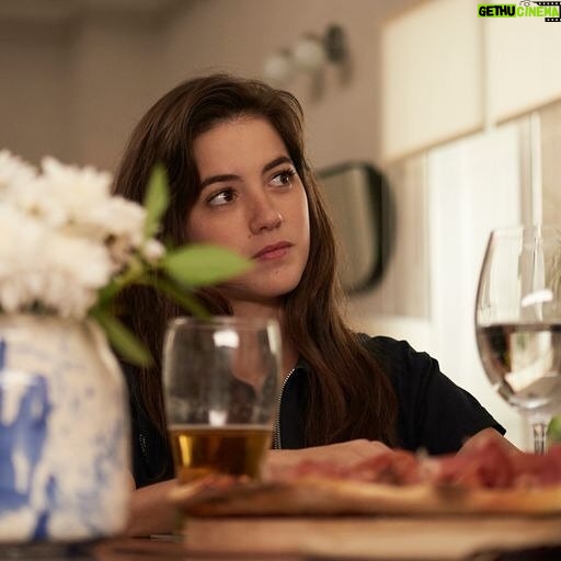 Rocío Hernández - 3K Likes - HOY estreno de “30 noches con mi ex” en cines. Vayan y disfruten de esta peli hermosa y divertida 🤣🙌🏻🎬❤️
Gracias @patagonikfilms @juanovera23 @elchuecosuar fue una experiencia maravillosa 🫶