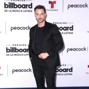 Rodolfo Salas Instagram - The Blue Carpet 😎
.
.
.
@telemundo 
@palomeragroup 
@agencymargot 
@dianacml