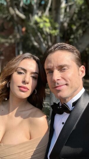 Rodolfo Salas Instagram - Un poquito de P A C T O  D E  S I L E N C I O
.
.
.
@netflix @netflixlat @netflixmx 
@stopello @marthagodoy2000 
@marabiertoproductions 
@palomeragroup 
@agencymargot