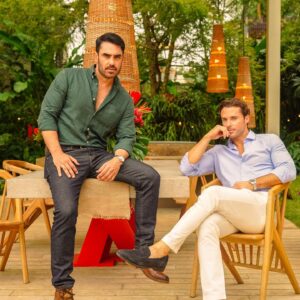 Rodolfo Salas Instagram - Título para esta foto? 
.
.
.
P E R F I L  F A L S O 
@netflix @netflixlat @netflixcolombia