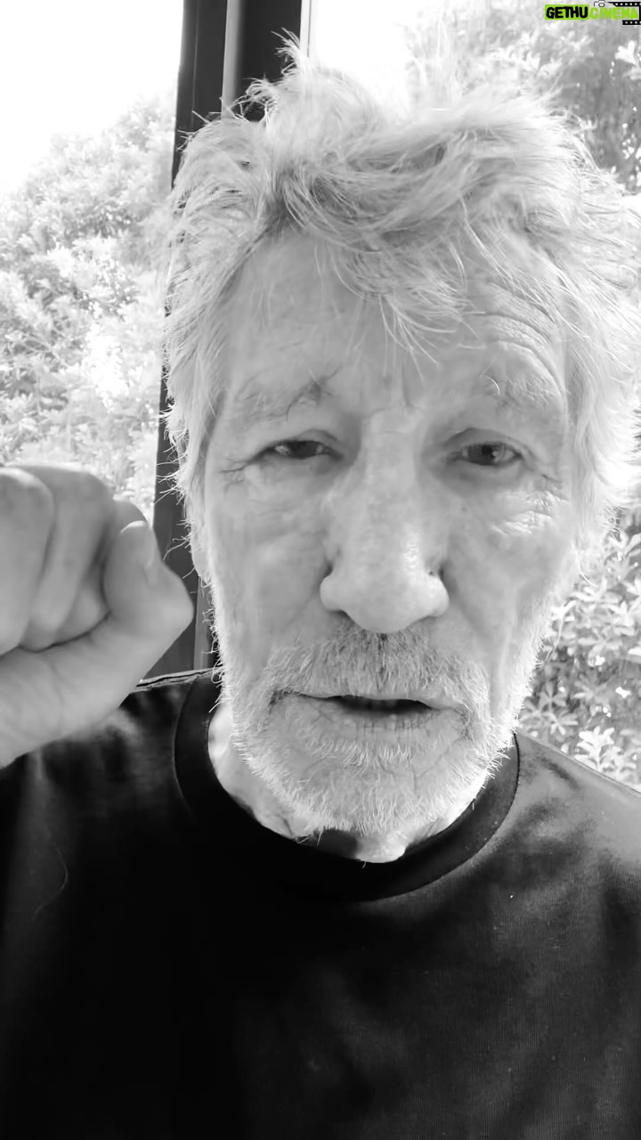 Roger Waters - 60.9K Likes - FREE JULIAN ASSANGE
#JulianAssange #FreeJulianAssange #FreeAssangeNow