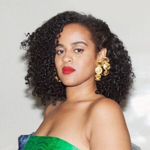 Rojda Sekersöz Instagram - In preparation for a new project I always make playlists to understand my vision and the tone I want to create. Music is a big inspiration for me. I’m so happy that we were able to use most of the songs from that list in the series. 

I’m so so so proud of all the music in Young Royals! The beautifully composed music is made by Swedish composer @mattibye and all the other songs are of artists I adore. I want to especially highlight some of the Swedish artists in this post. I get chills just thinking about some of us being third culture kids women meeting through art and telling stories to the world. I’m so thankful and proud of us. 
—
Thank you for inspiring me @ginadirawi @z_h_a_l_a @nadiatehran @seinabosey @maxidamarak @eliassongs @itsyungtittiesbitch all the songs are available on Spotify. #youngroyals