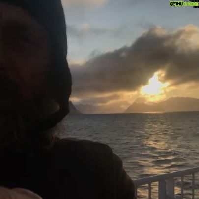 Roland Møller - 851 Likes - The polar bear watch
Wally was not having it 🐧
The ice in the horizon is on fire 🔥
And 9 other treats Around the north water @northwatertv