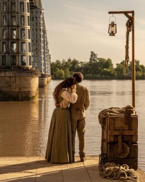 Romain Duris Instagram - Aujourd’hui sort Eiffel 💥💥 MERCI pour tout !@emmatmackey @martin_bourboulon @pathefilms @vanessavanzuylen