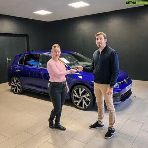 Romain Monti Instagram - Mon nouveau daily ! 👊🏼

Une belle VW Golf 8 TSI 150, en finition R-Line et avec le beau bleu 💙

Merci encore une fois à @volkswagen_roissy pour un traitement toujours au top 🔥 

Hésitez pas à les contacter de ma part pour votre prochaine VW !

Tu valides la config ? 💙

- Collaboration commerciale non rémunérée -