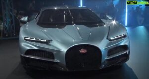 Romain Monti Instagram - ‼️Bugatti Tourbillon ‼️

Elle est folle 🥹🥹

J’étais pas fan de la Veyron, beaucoup plus de la Chiron, là je la trouve incroyable

Ils ont vraiment pris les codes de la haute horlogerie pour en faire une voiture. D’où le nom aussi

Le volant tourne, quand l’airbag et les compteurs restent fixes. Un délire.

Tu valides ?