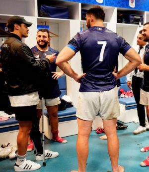 Romain Ntamack Instagram - Très content d’avoir retrouvé les copains 🇫🇷
